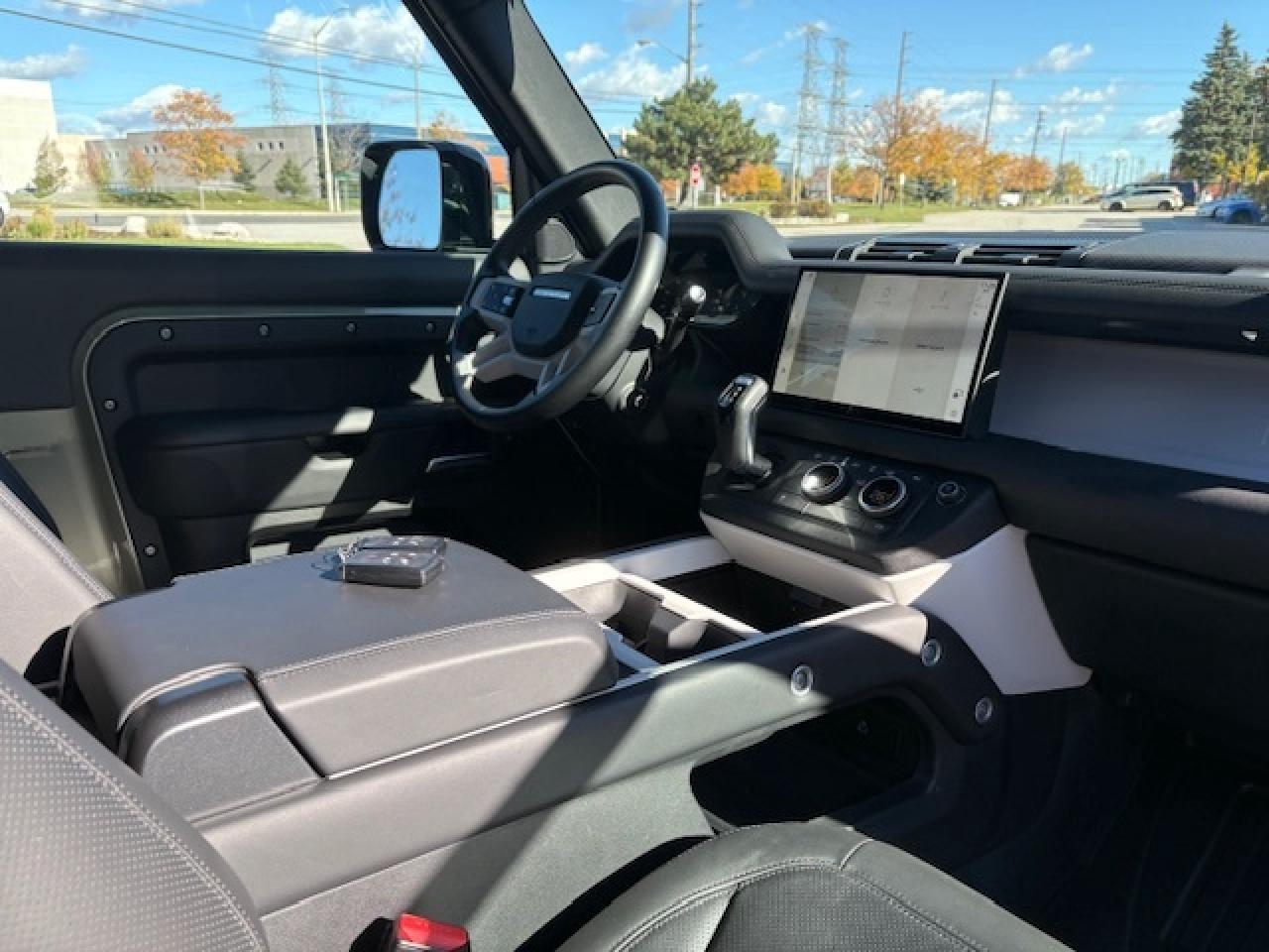 2025 Land Rover Defender 90 P400 X-Dynamic SE Cooled Seat 360 Camera Photo