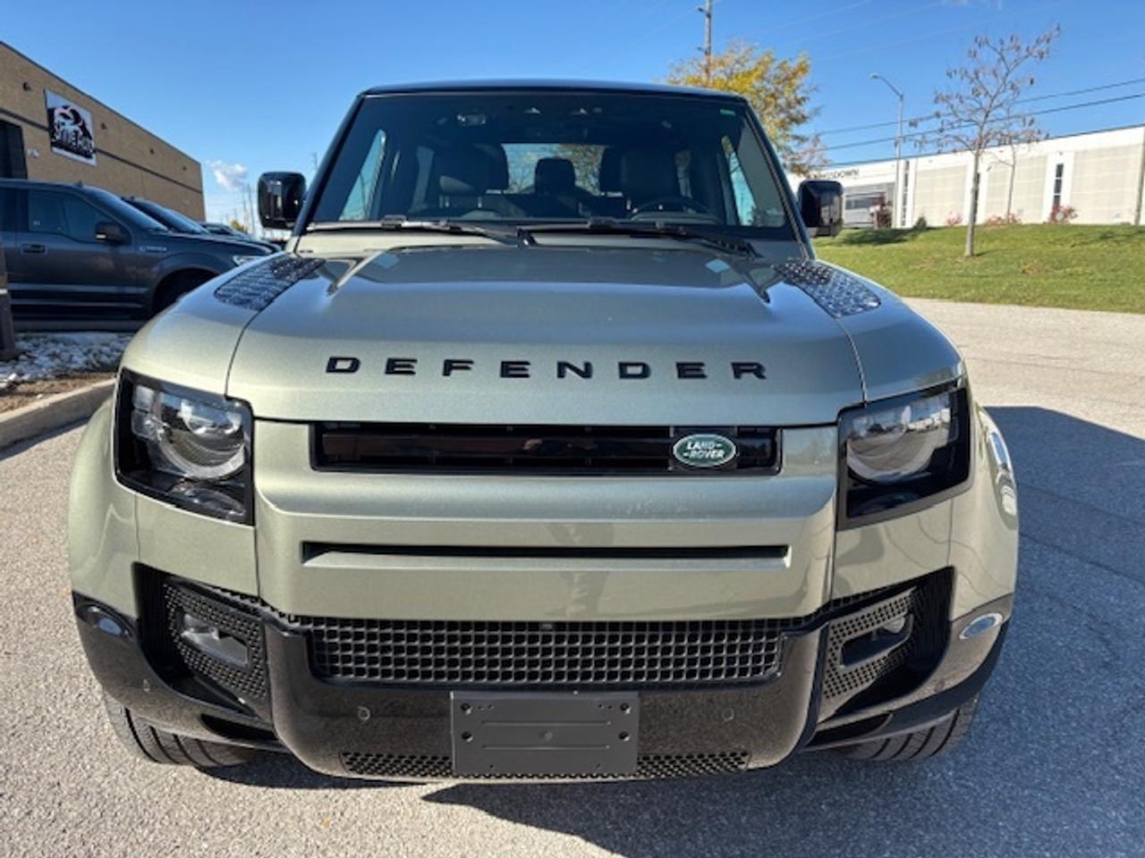 2025 Land Rover Defender 90 P400 X-Dynamic SE Cooled Seat 360 Camera Photo