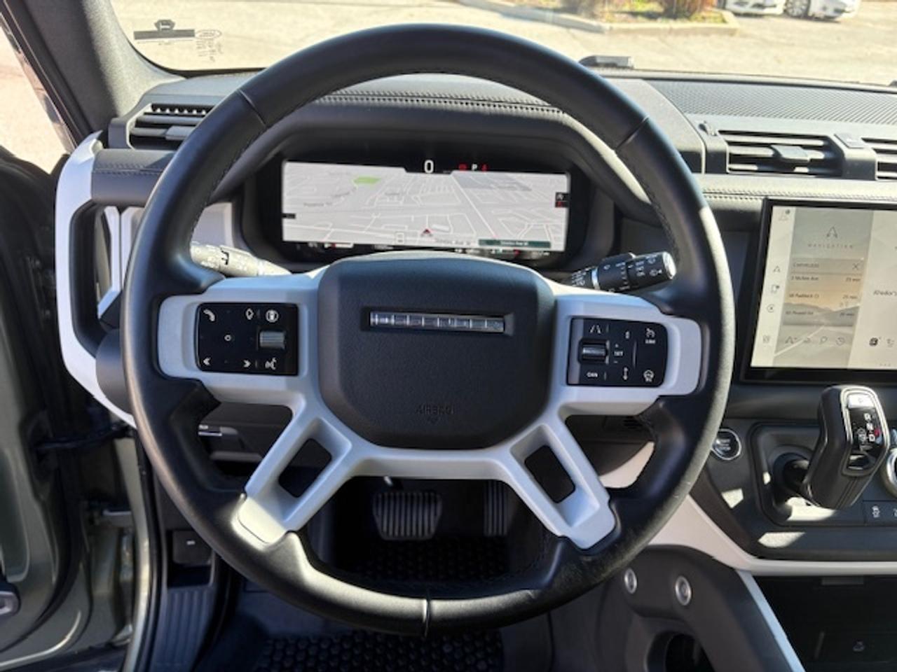 2025 Land Rover Defender 90 P400 X-Dynamic SE Cooled Seat 360 Camera Photo