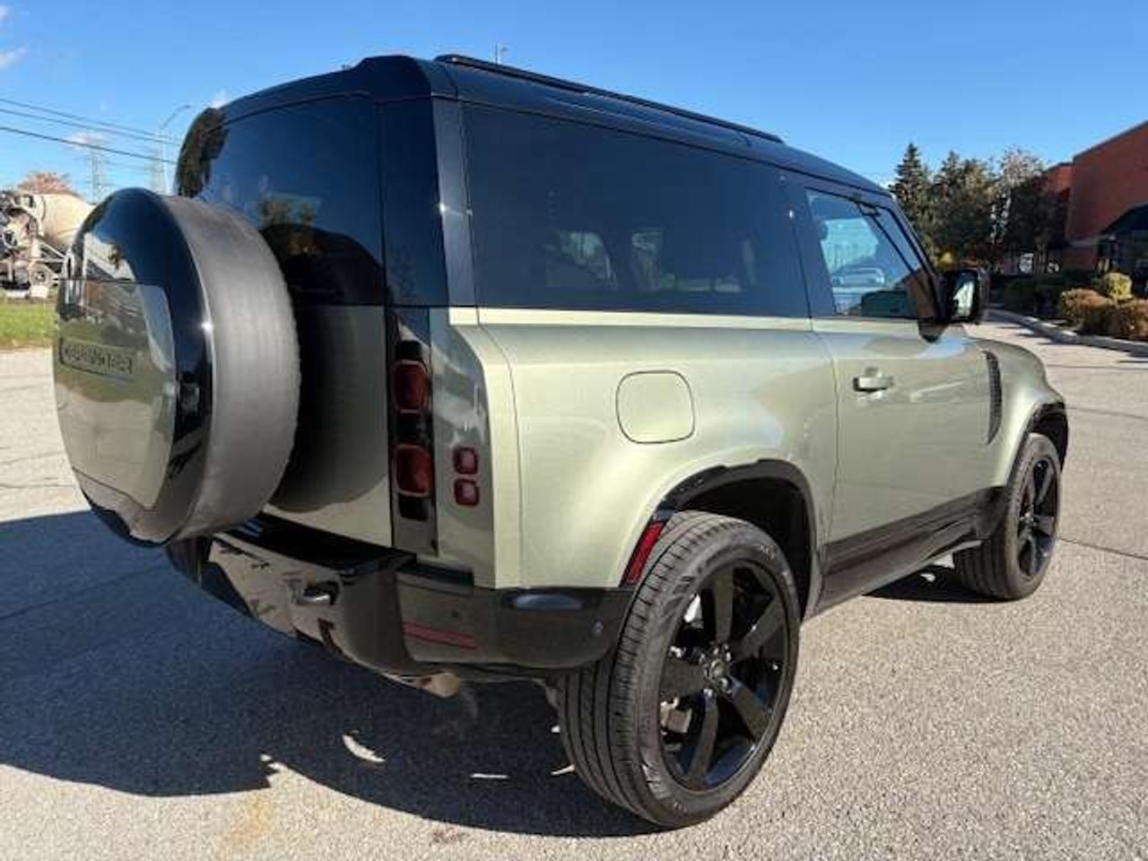 2025 Land Rover Defender 90 P400 X-Dynamic SE Cooled Seat 360 Camera Photo