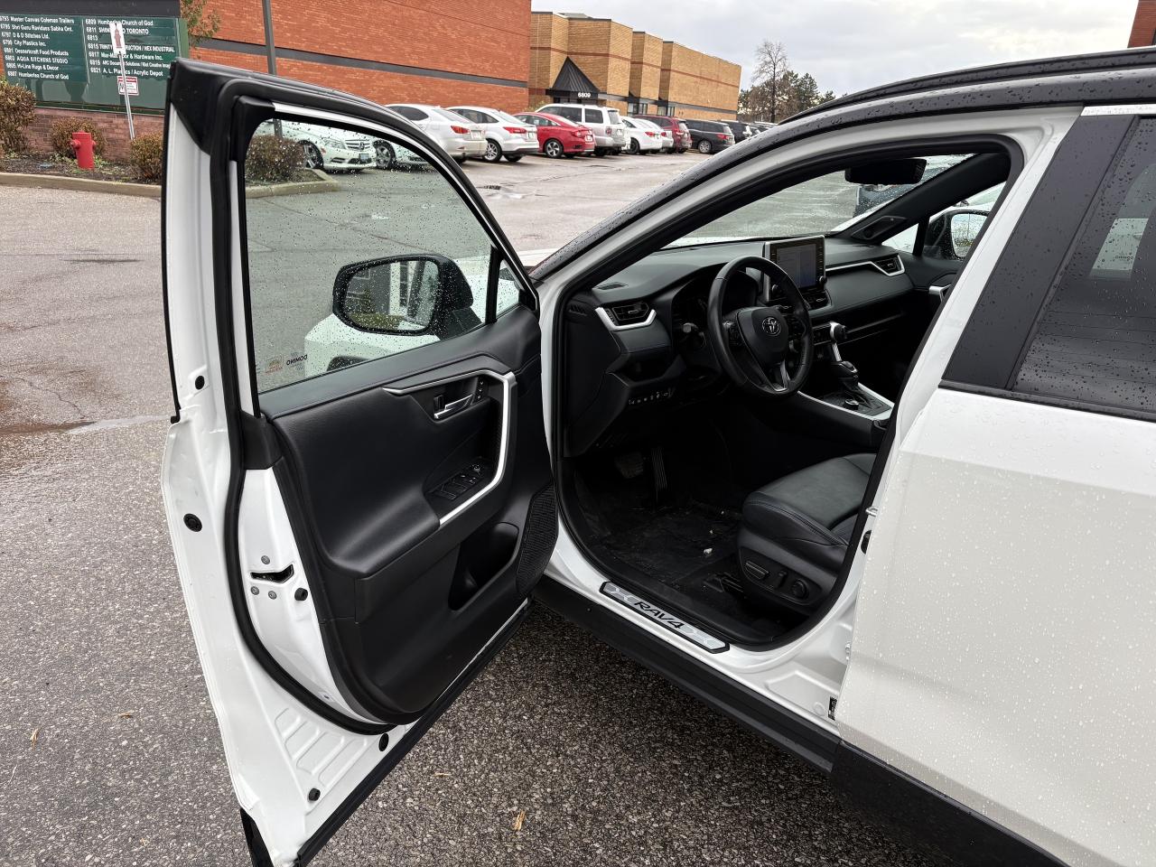 2022 Toyota RAV4 Hybrid XSE AWD TECH PKG SUNROOF 1 OWNER Photo