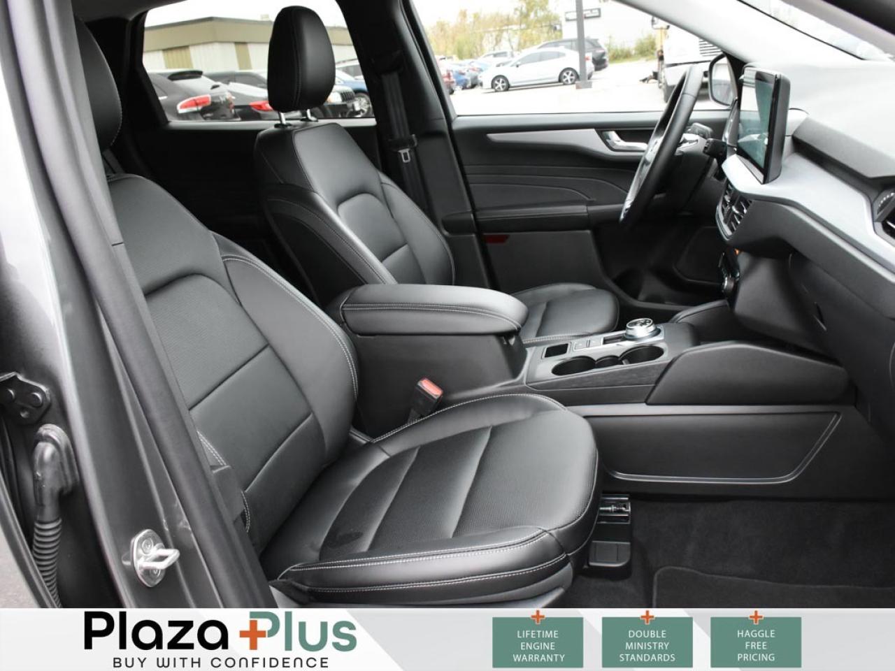 2025 Ford Escape Platinum GREAT DEAL   ONLY 1350KMS   REMOTE START Photo