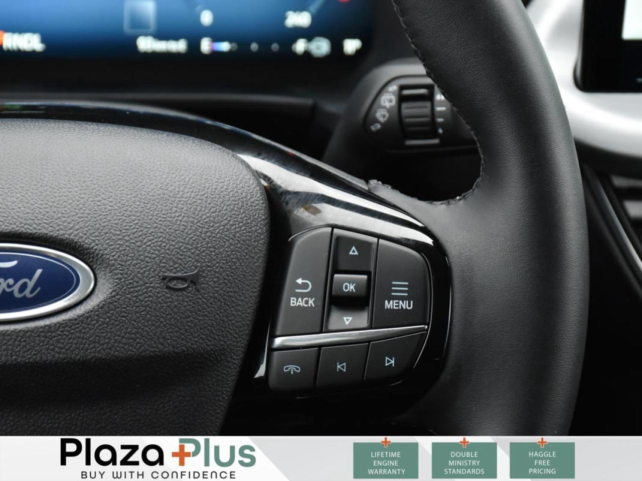 2025 Ford Escape Platinum GREAT DEAL   ONLY 1350KMS   REMOTE START Photo