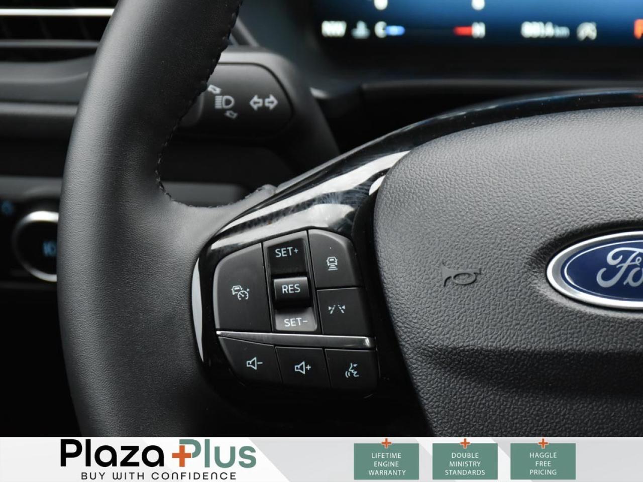 2025 Ford Escape Platinum GREAT DEAL   ONLY 1350KMS   REMOTE START Photo