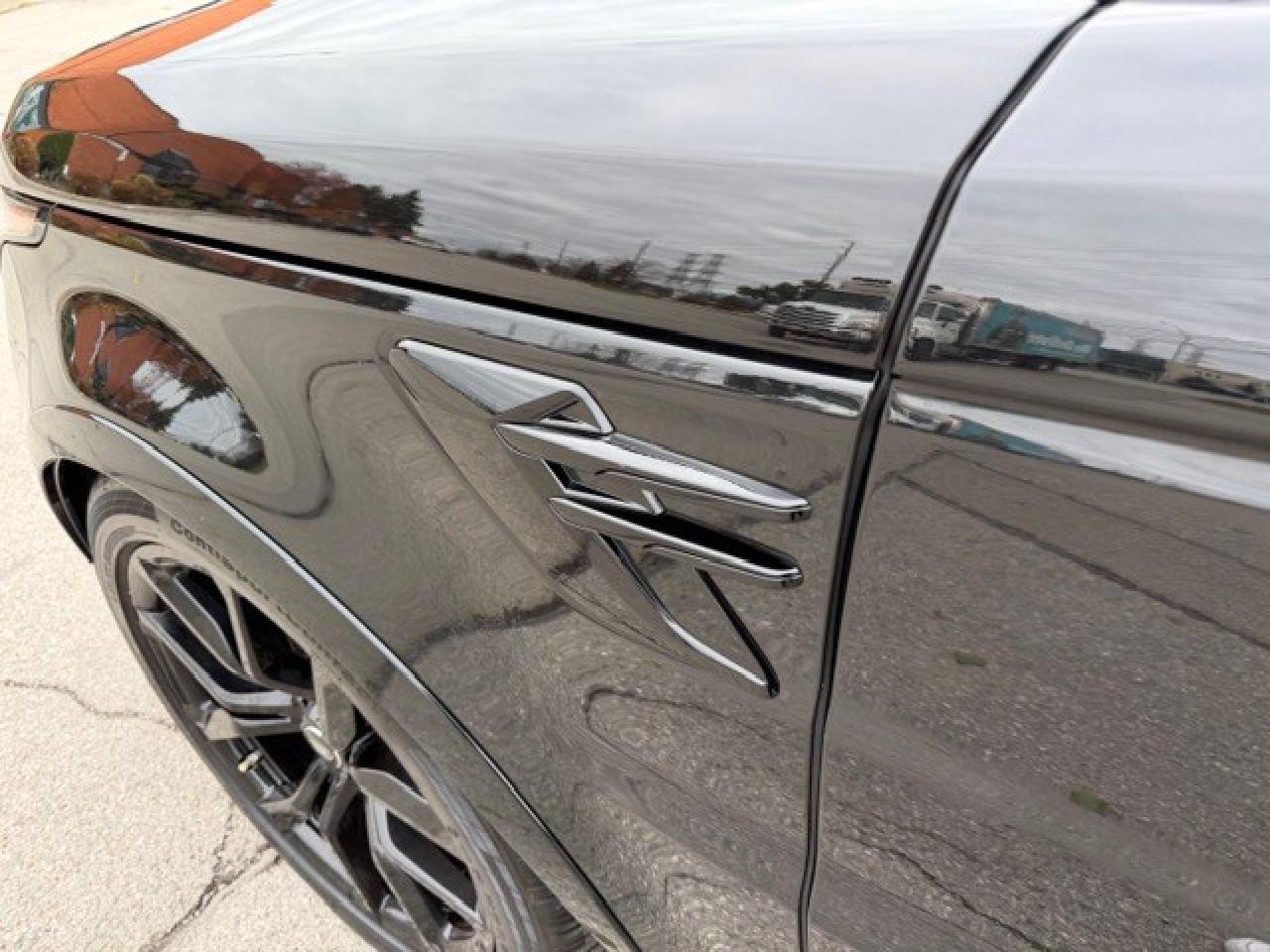 2019 Land Rover Range Rover Sport SVR 1 Owner Clean Carfax Service Records Photo