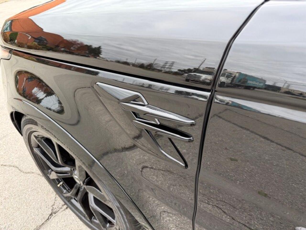 2019 Land Rover Range Rover Sport SVR 1 Owner Clean Carfax Service Records Photo