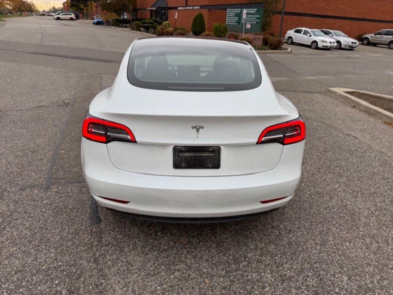 2023 Tesla Model 3 RWD LFP Battery 1 Owner\CleanCarfax Tesla Warranty Photo