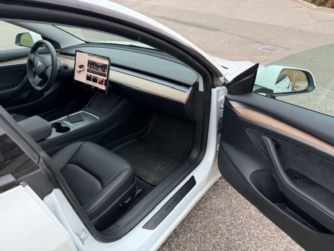 2023 Tesla Model 3 RWD LFP Battery 1 Owner\CleanCarfax Tesla Warranty Photo