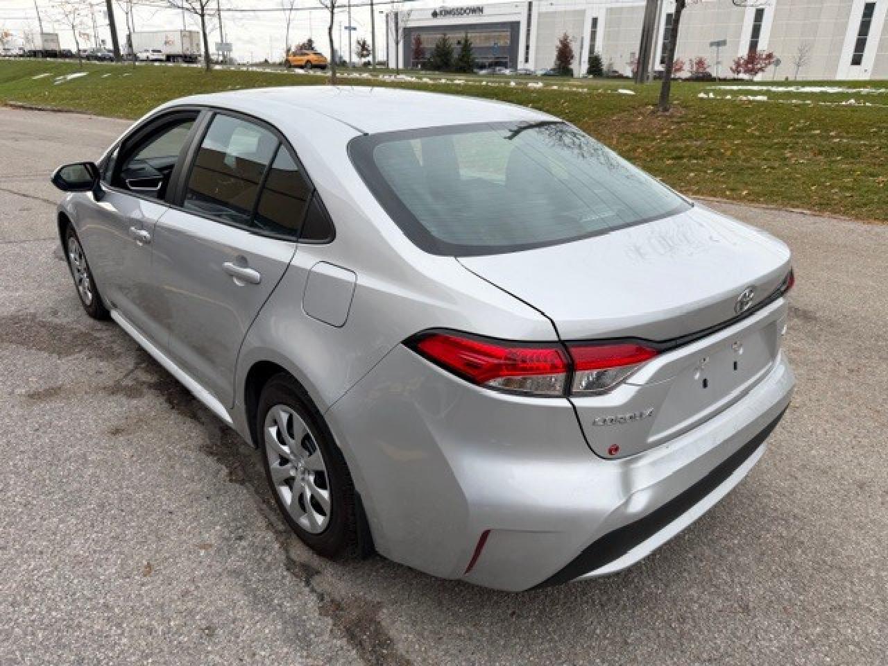 2022 Toyota Corolla LE Heated Seats back up camera Photo3