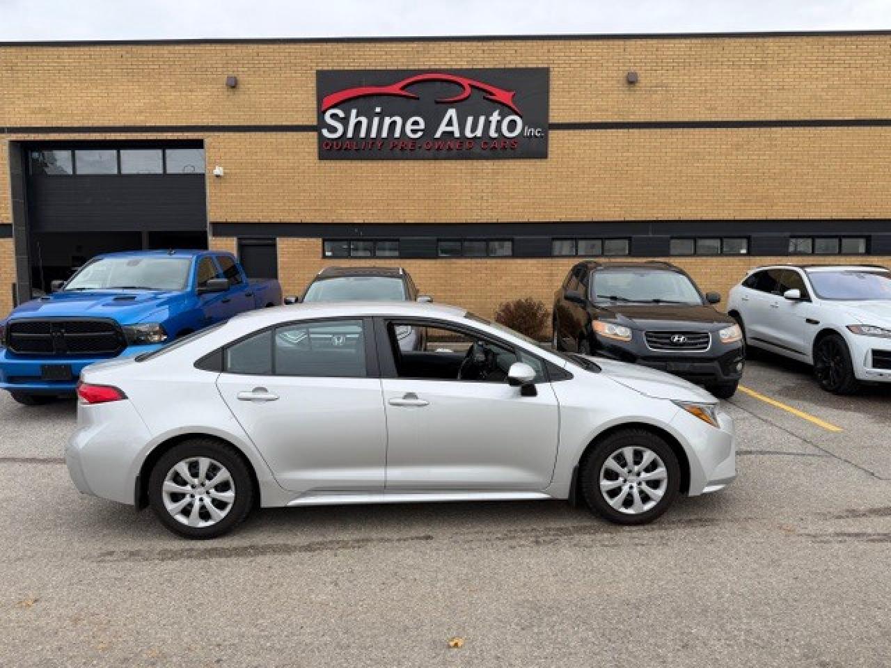 2022 Toyota Corolla LE Heated Seats back up camera Photo0