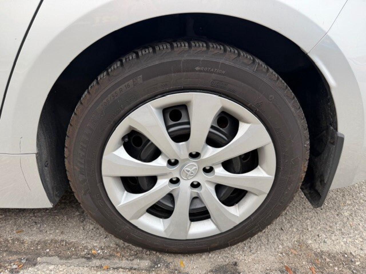 2022 Toyota Corolla LE Heated Seats back up camera Photo