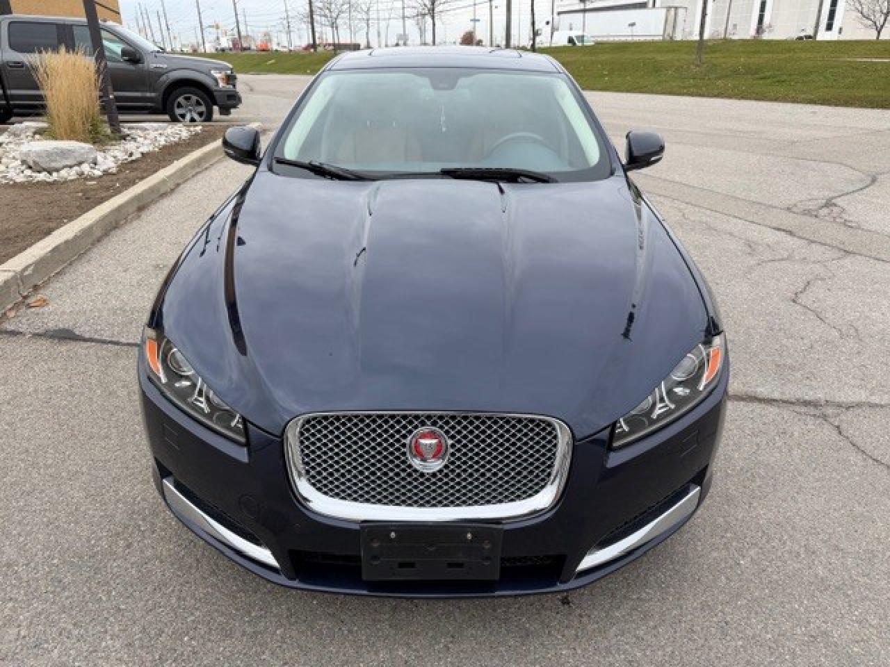 2014 Jaguar XF V6 AWD WIRELESS APPLE CARPLAY SUNROOF Photo