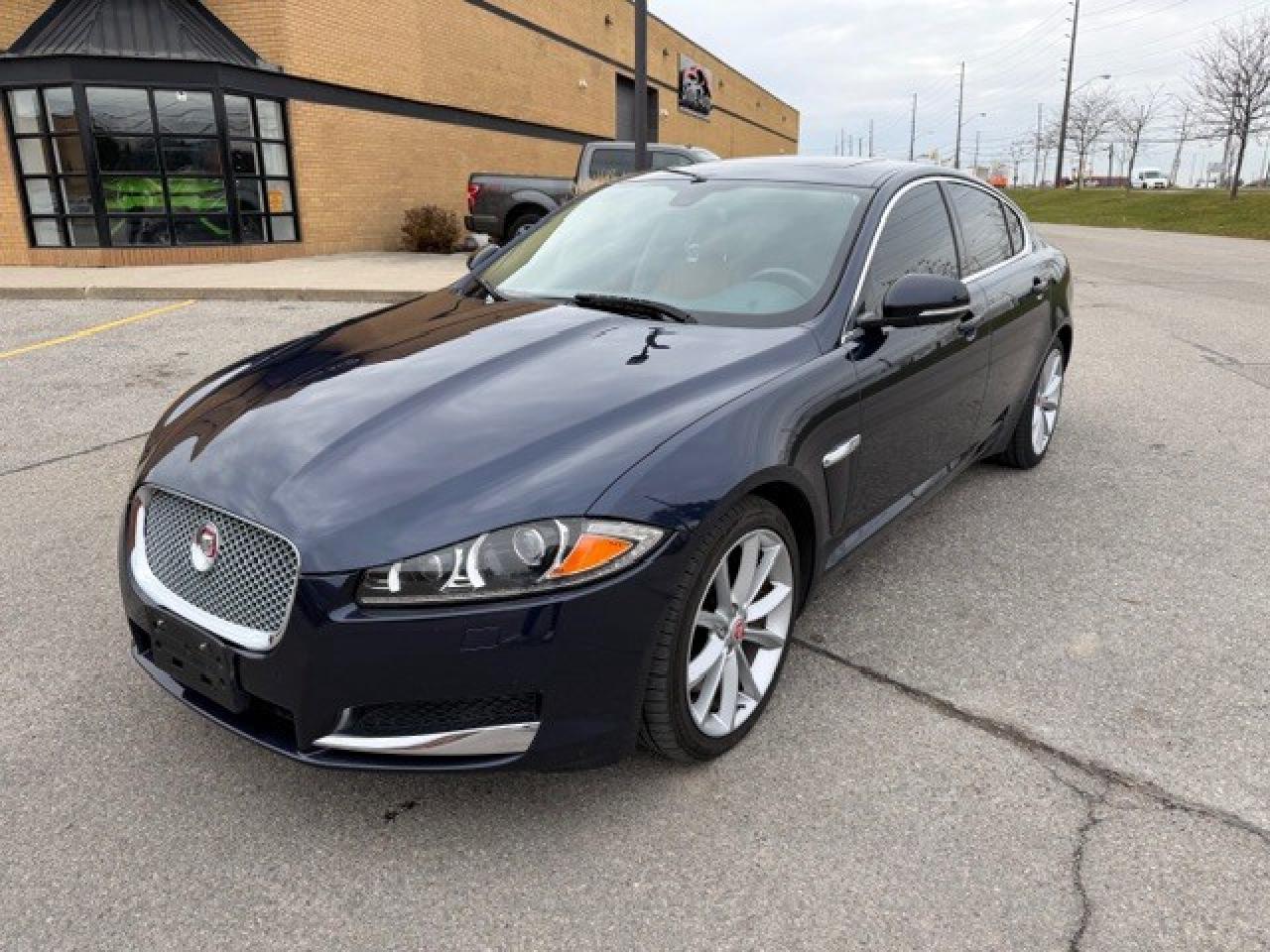 2014 Jaguar XF V6 AWD WIRELESS APPLE CARPLAY SUNROOF Photo