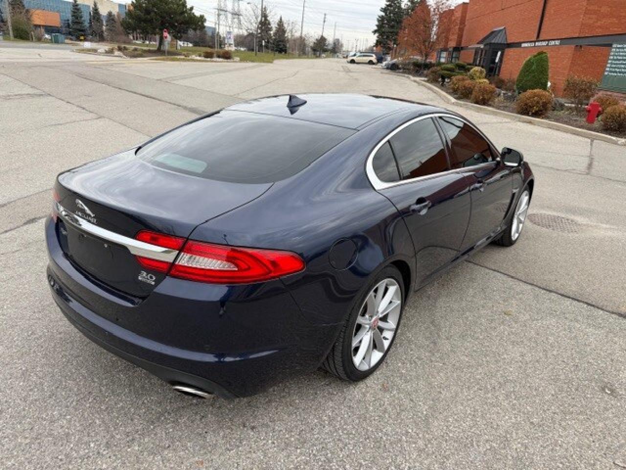 2014 Jaguar XF V6 AWD WIRELESS APPLE CARPLAY SUNROOF Photo