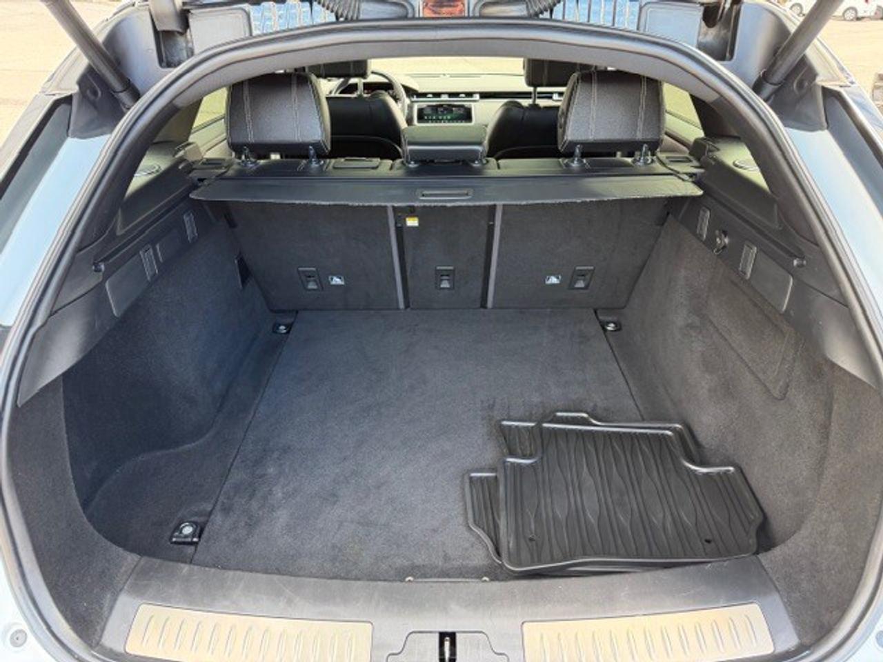 2020 Land Rover Range Rover Velar P300 R-Dynamic S Heads Up Cooled Seat Digital dash Photo