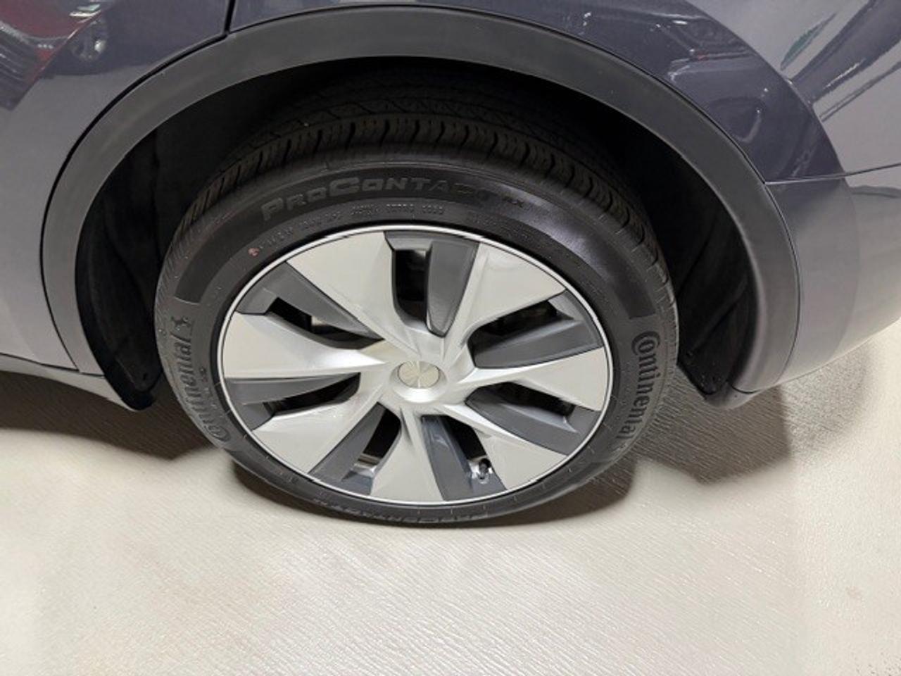 2023 Tesla Model Y Long Range AWD 1 Owner Clean Carfax Certified Photo