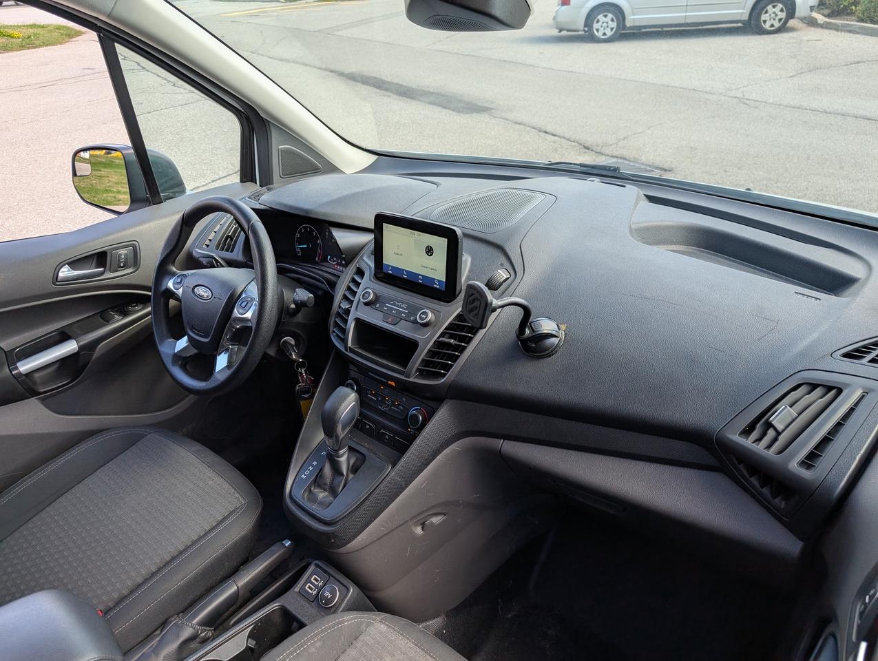 2019 Ford Transit Connect XLT Single Sliding Door 4 Cyl Rear Wall Protection Photo