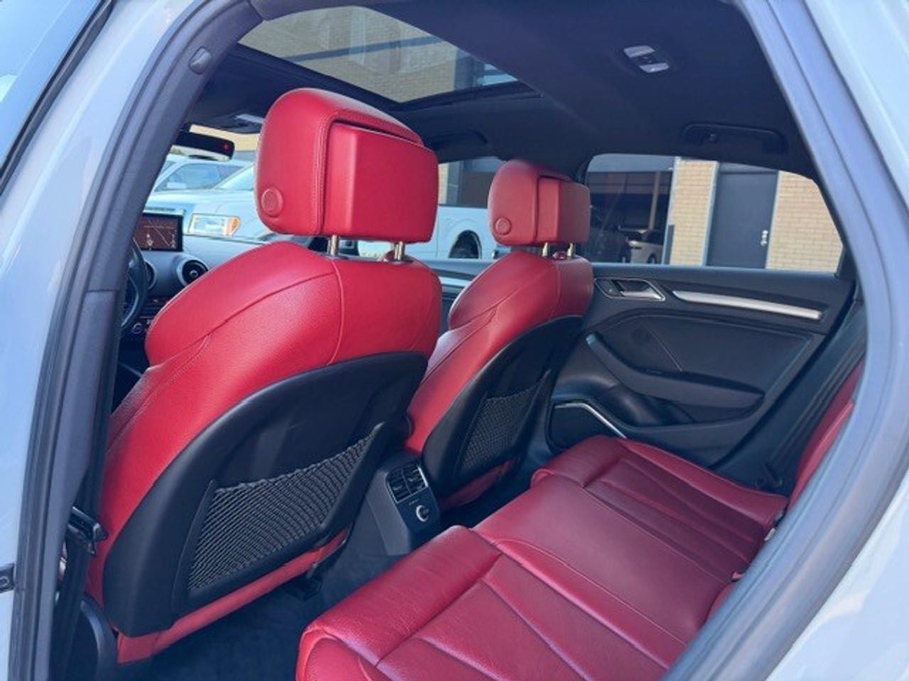 2020 Audi A3 Technik Sunroof Navigation S-Line Blind Spot Photo3