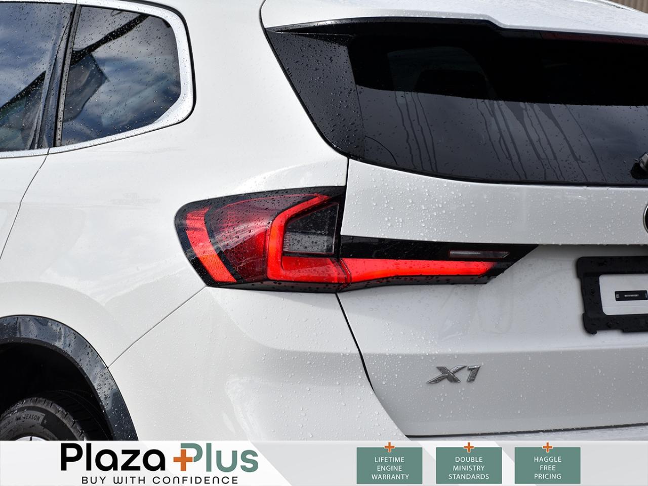 2024 BMW X1 xDrive28i   LOW KILOMETERS   HEATED FRONT SEATS Photo