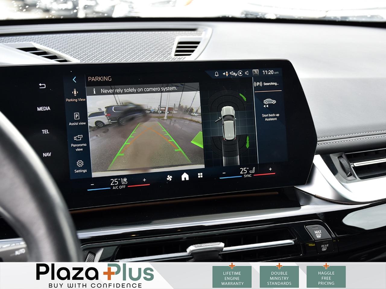 2024 BMW X1 xDrive28i   LOW KILOMETERS   HEATED FRONT SEATS Photo