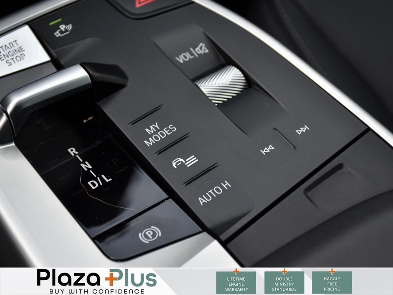 2024 BMW X1 xDrive28i   LOW KILOMETERS   HEATED FRONT SEATS Photo