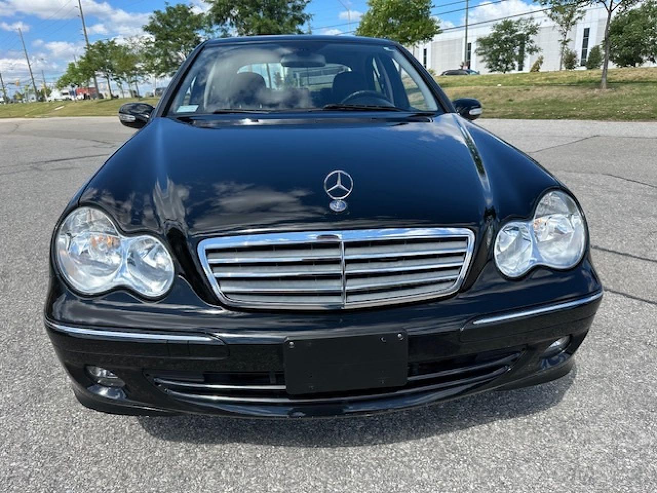 2006 Mercedes-Benz C-Class Rwd Low kms Elderly Driven  Automatic sold As-is Photo