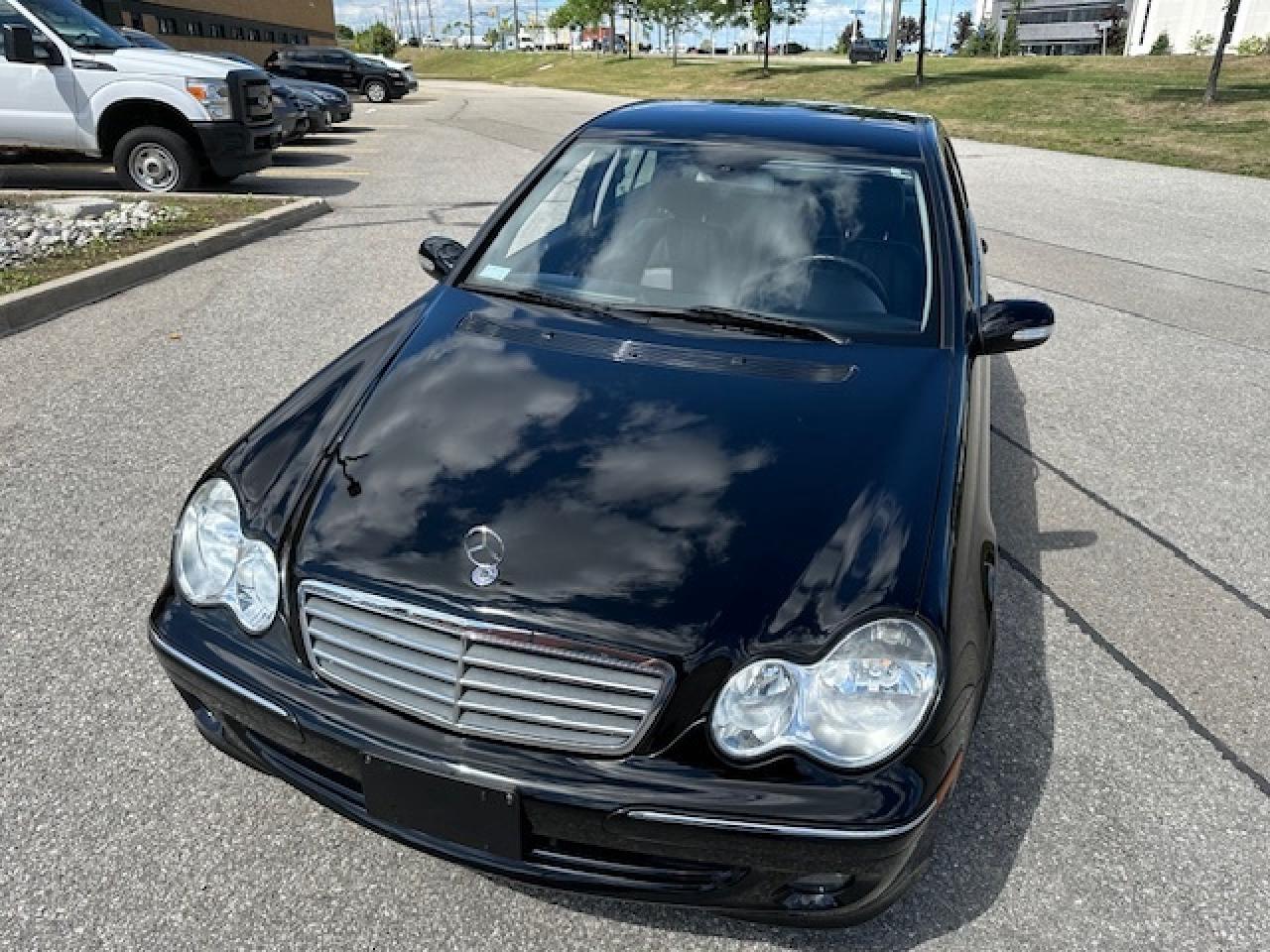 2006 Mercedes-Benz C-Class Rwd Low kms Elderly Driven  Automatic sold As-is Photo
