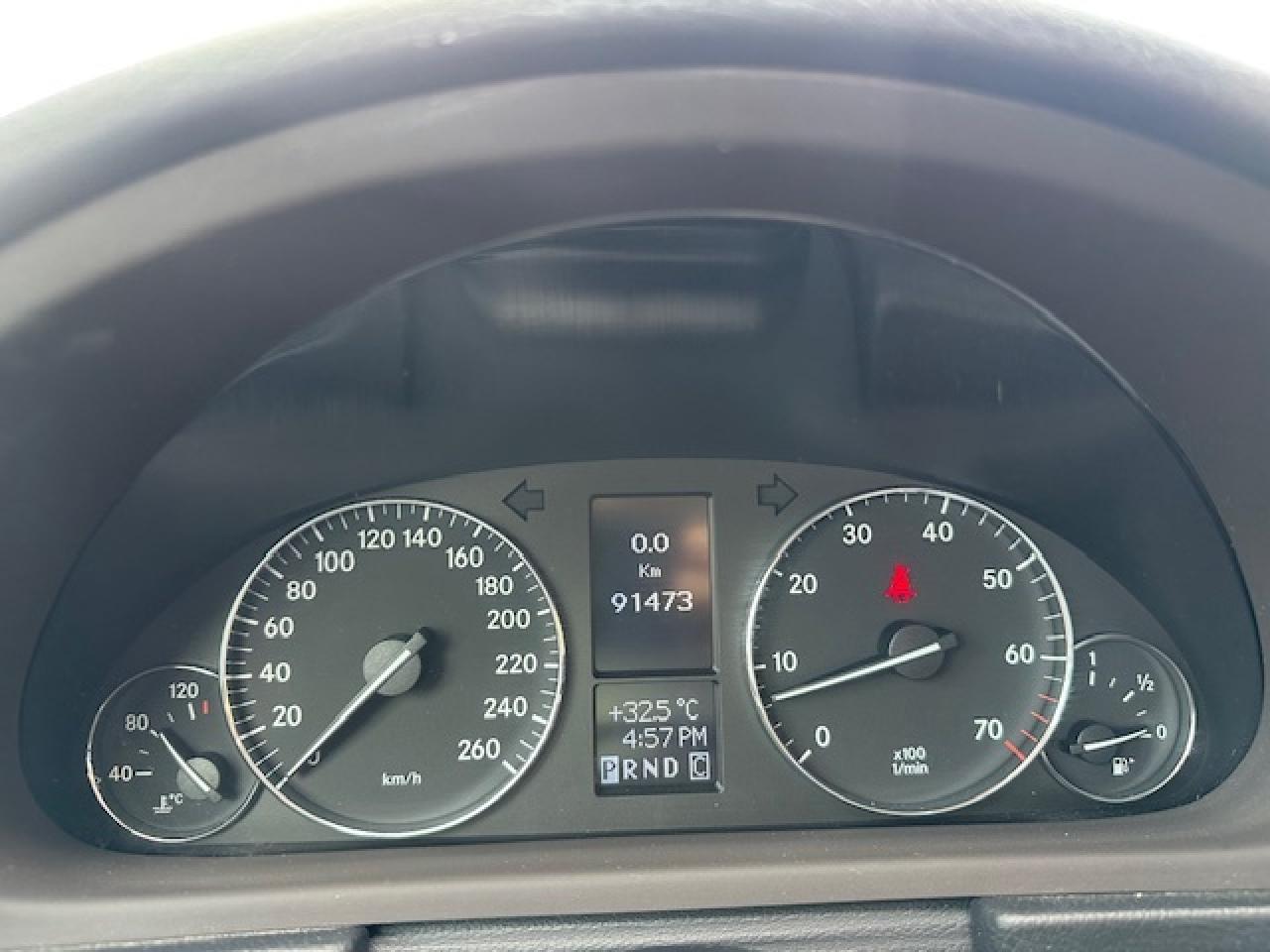 2006 Mercedes-Benz C-Class Rwd Low kms Elderly Driven  Automatic sold As-is Photo