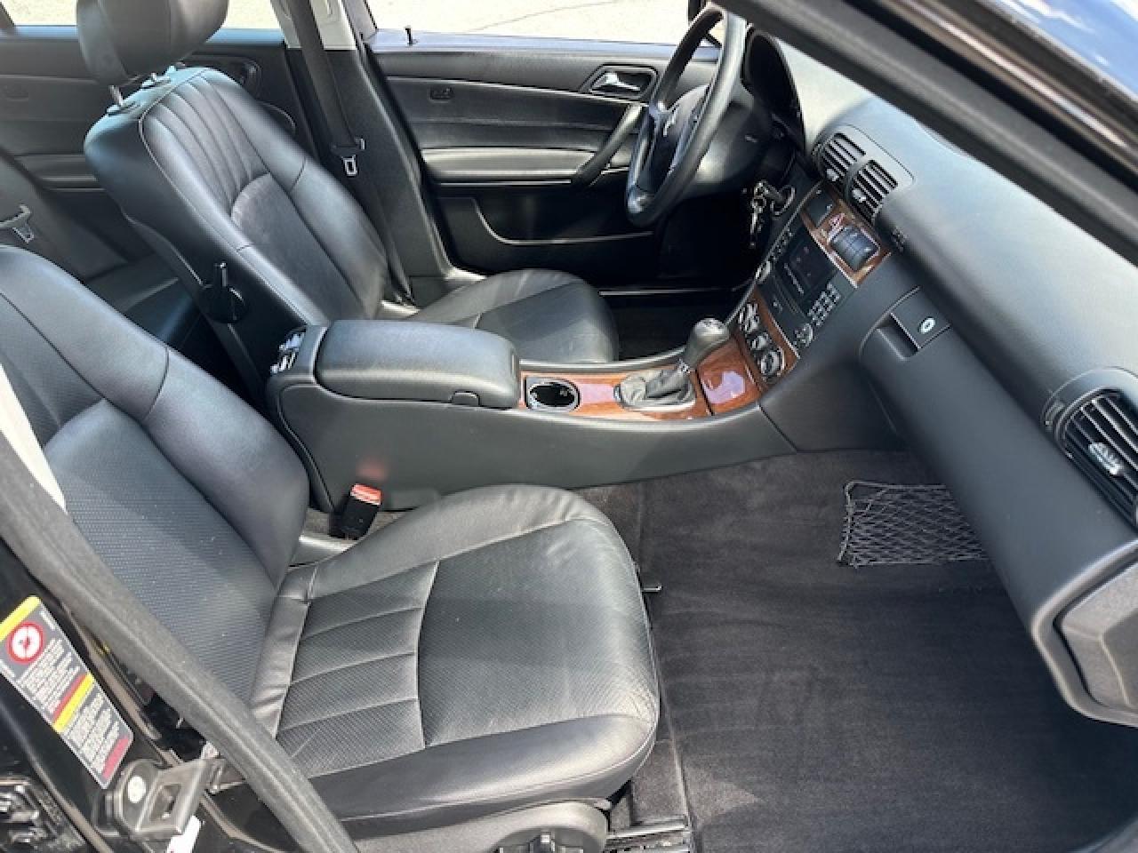 2006 Mercedes-Benz C-Class Low kms Elderly Driven  Automatic CERTIFIED!!!!!!! Photo