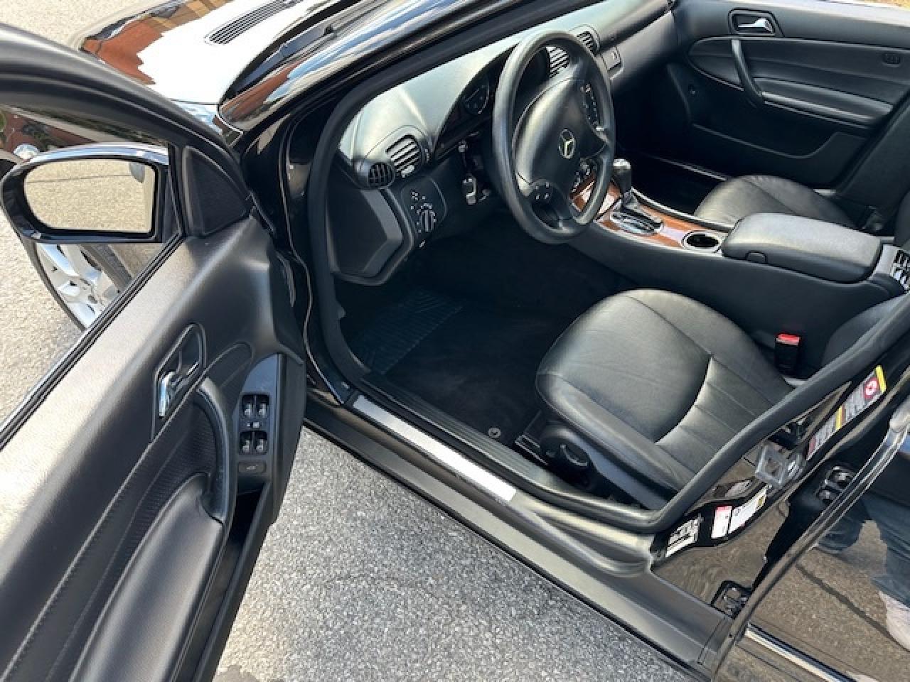 2006 Mercedes-Benz C-Class Low kms Elderly Driven  Automatic CERTIFIED!!!!!!! Photo