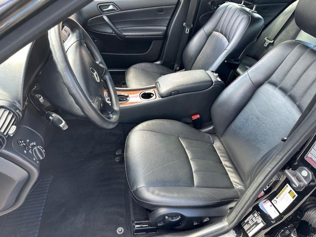 2006 Mercedes-Benz C-Class Low kms Elderly Driven  Automatic CERTIFIED!!!!!!! Photo