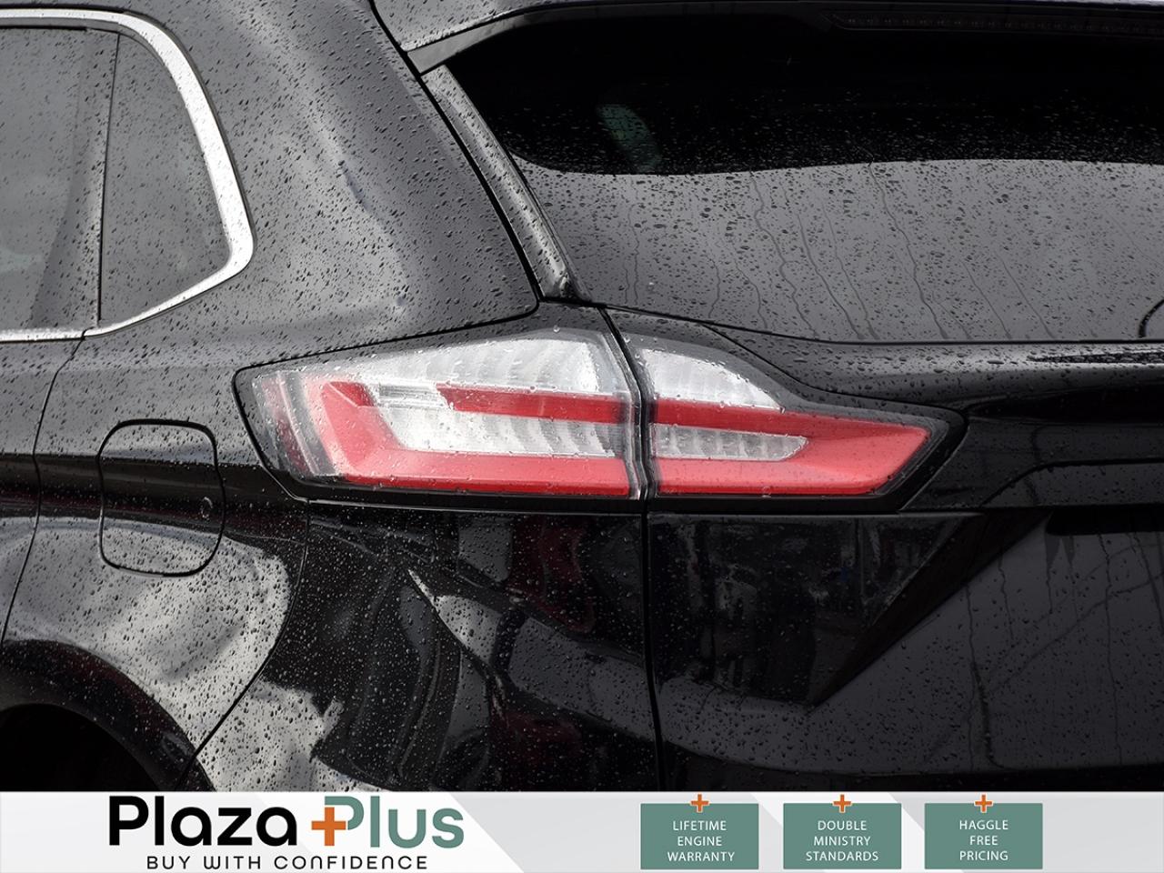 2022 Ford Edge Titanium   B&O PREMIUM SOUND   FRONT HEATED & VENT Photo