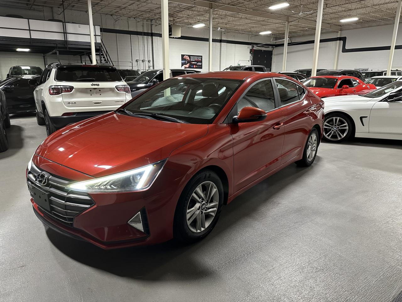 2019 Hyundai Elantra Automatic 1 Owner AppleCarplay Certified Alloys Photo
