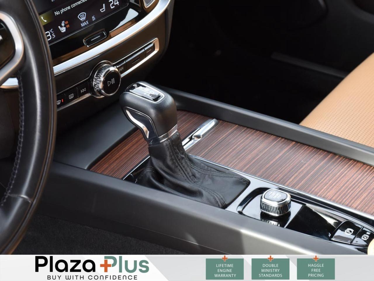 2022 Volvo V60 Cross Country T5 250HP   ANDROID AUTO & APPLE CARPLAY   FRONT HE Photo