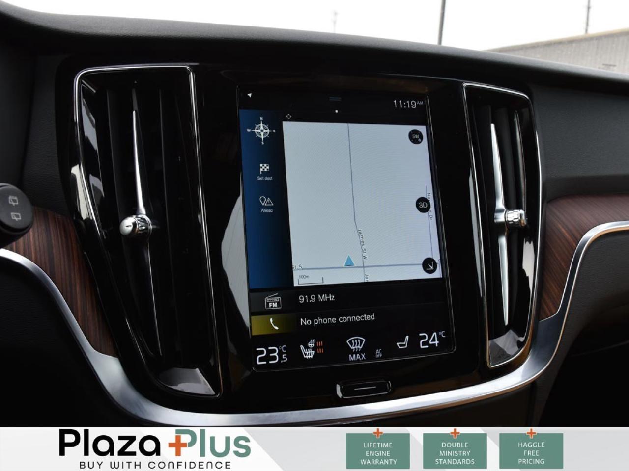 2022 Volvo V60 Cross Country T5 250HP   ANDROID AUTO & APPLE CARPLAY   FRONT HE Photo