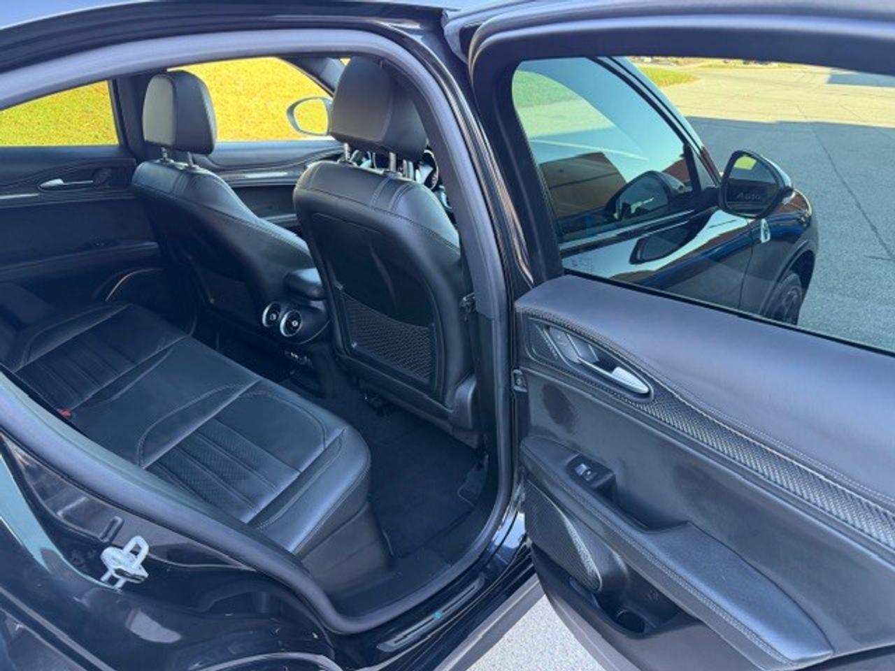 2023 Alfa Romeo Stelvio Quadrifoglio V6 TWIN TURBO 1 Owner Clean Carfax Photo