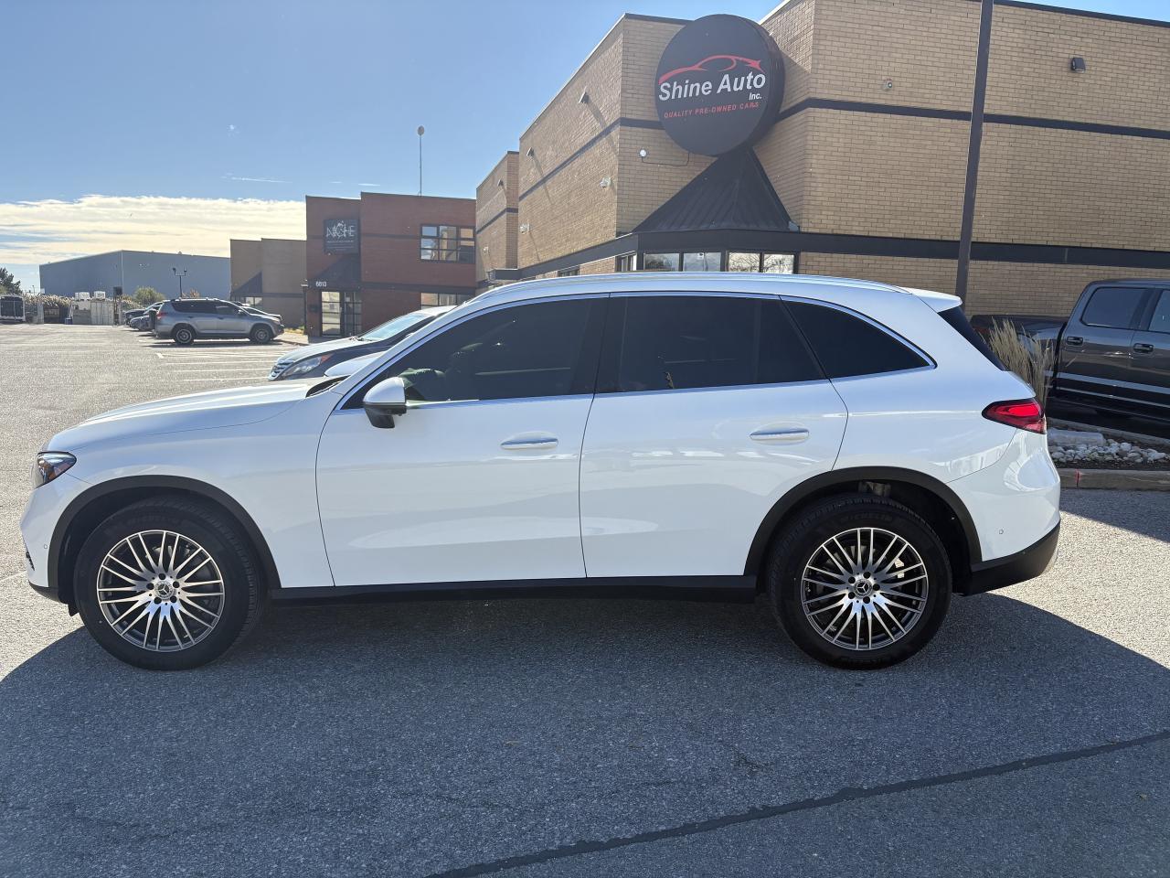 2024 Mercedes-Benz GLC 300 Pinnacle Trim Heads Up Display 360 Camera Photo
