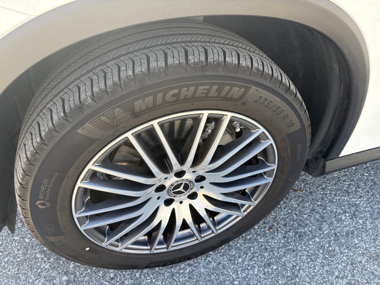 2024 Mercedes-Benz GLC 300 Pinnacle Trim Heads Up Display 360 Camera Photo