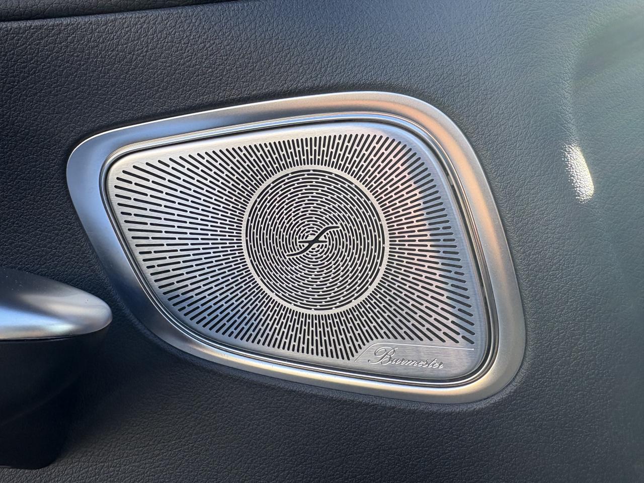 2024 Mercedes-Benz GLC 300 Pinnacle Trim Heads Up Display 360 Camera Photo