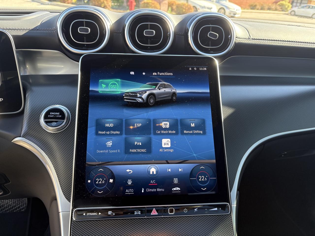 2024 Mercedes-Benz GLC 300 Pinnacle Trim Heads Up Display 360 Camera Photo