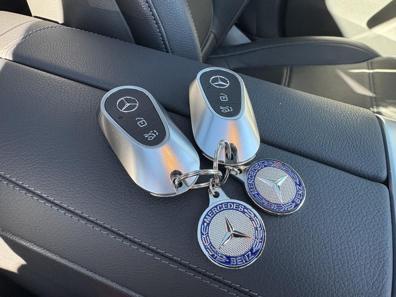 2024 Mercedes-Benz GLC 300 Pinnacle Trim Heads Up Display 360 Camera Photo