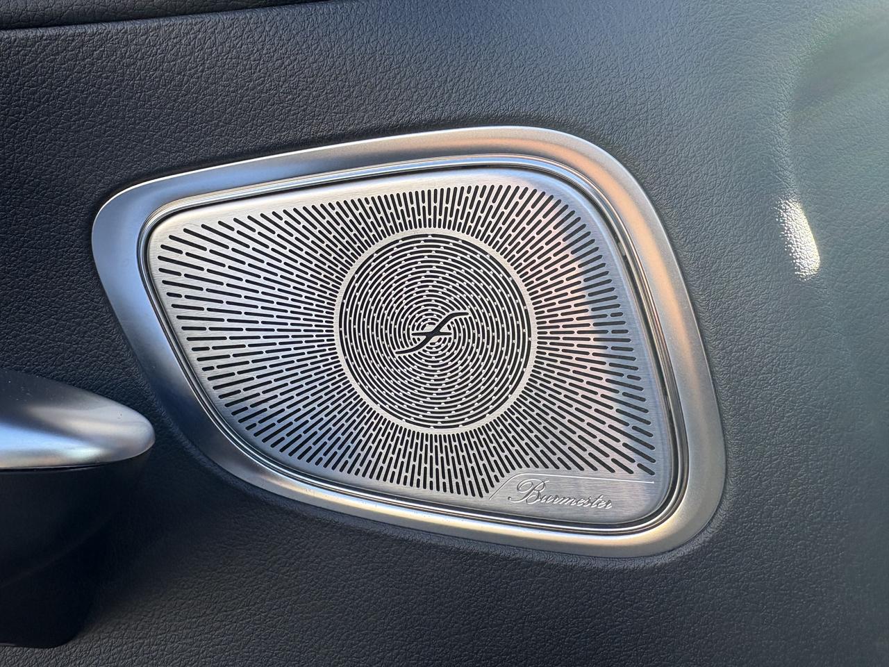 2024 Mercedes-Benz GLC 300 Pinnacle Trim Heads Up Display 360 Camera Photo