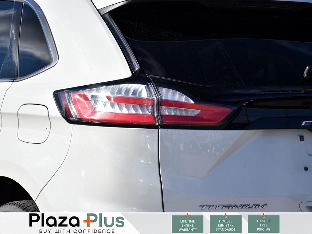 2022 Ford Edge Titanium   B&O PREMIUM SOUND   FRONT HEATED & VENT Photo