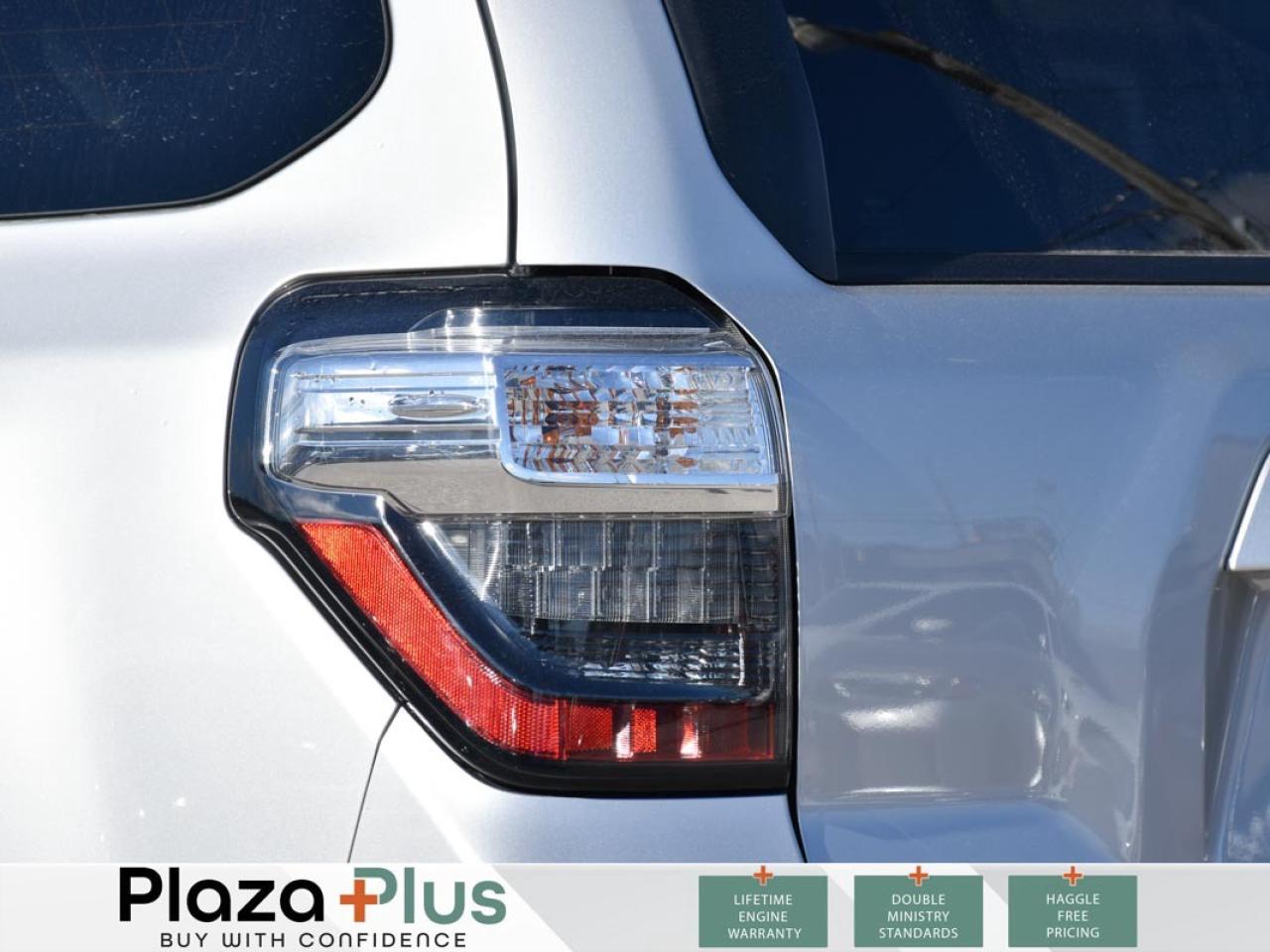 2024 Toyota 4Runner BASE   SR5 PREMIUM   SUNROOF   SOFTEX LEATHERETTE Photo