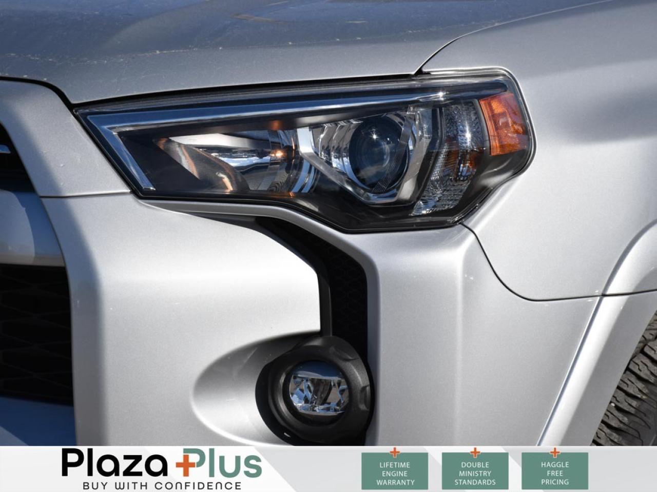 2024 Toyota 4Runner BASE   SR5 PREMIUM   SUNROOF   SOFTEX LEATHERETTE Photo