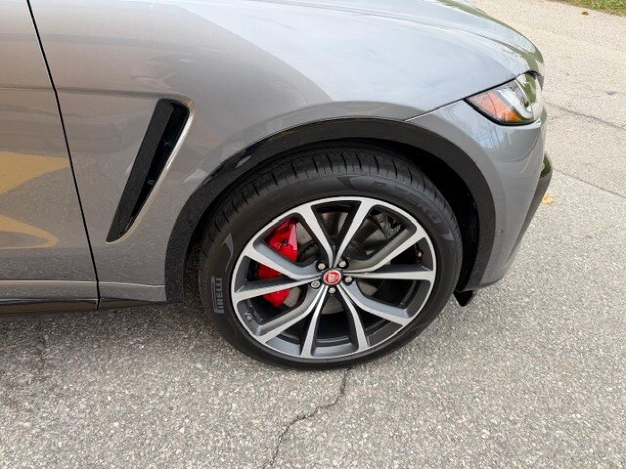 2024 Jaguar F-PACE SVR P550 V8 5.0L 1 OWNER CLEAN CARFAX CERTIFIED Photo