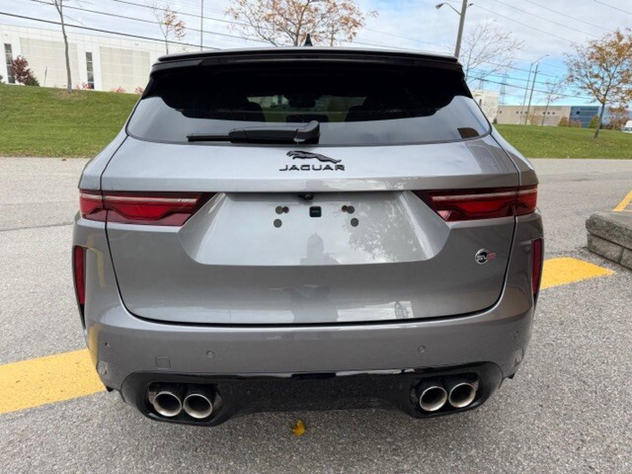 2024 Jaguar F-PACE SVR P550 V8 5.0L 1 OWNER CLEAN CARFAX CERTIFIED Photo