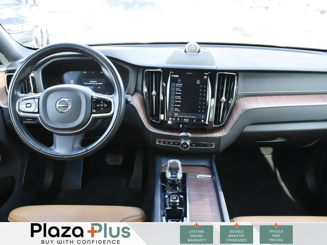 2022 Volvo XC60 Inscription   B6 INSCRIPTION   BROWN LEATHER SEATS Photo