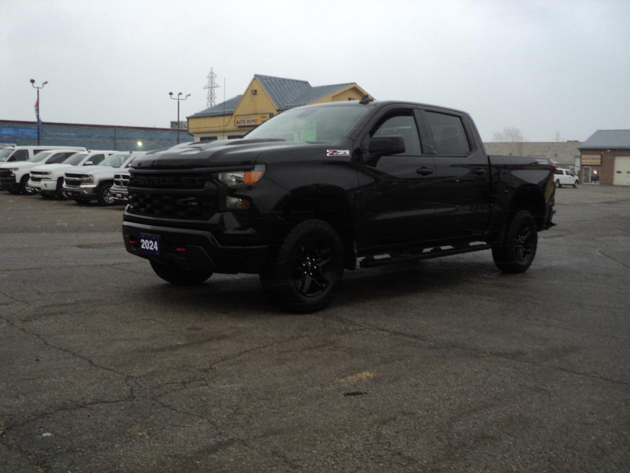 2024 Chevrolet Silverado 1500 CustomTrailBossCrewCab4WDZ71 2.7L4cylGas 5'10"Box