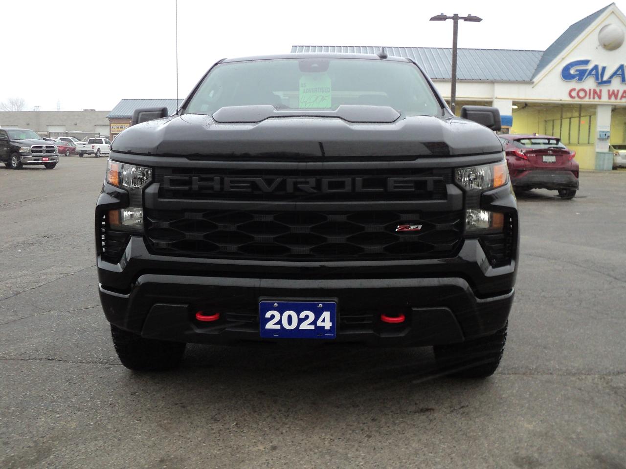 2024 Chevrolet Silverado 1500 CustomTrailBossCrewCab4WDZ71 2.7L4cylGas 5'10"Box Photo2